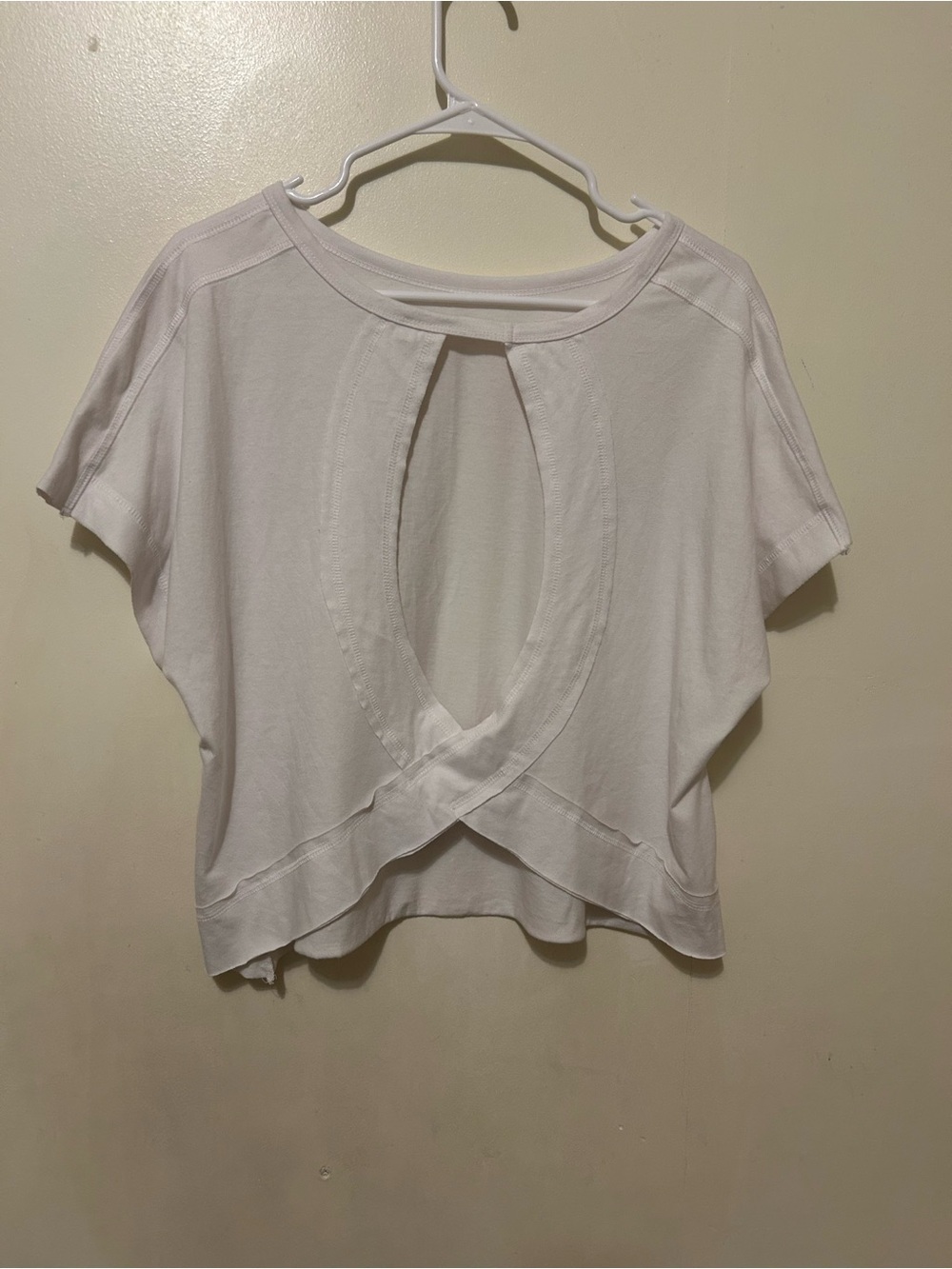 SHEIN White Short Sleeve Open Back Crop Top Sz M